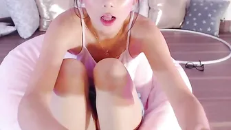 becca____ nude bitch shows intimate charms