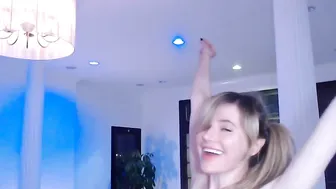 alexis exquisite chick makes double fuck