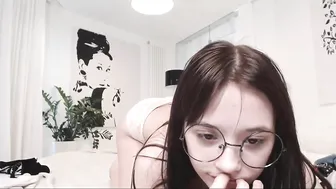 tifol not jerking off without the presence of a girlfriend