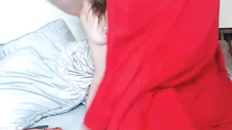 zayna_fox busty woman posing in panties