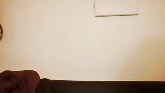 girl_snowwhite young trash masturbates shaved pussy