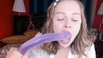 pamelashineebb whore model shows off her beauty