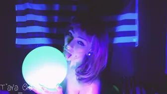 Tara Quartz ManyVids Happy 420