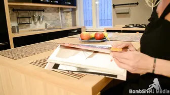 Christinas Diaries, Christina Shine, ManyVids christina love bananas