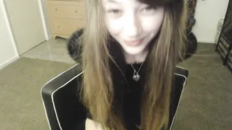 MissAlice_94 ManyVids Late night quiet cum