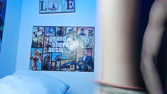 sex_hard black-haired nymph pulls pussy