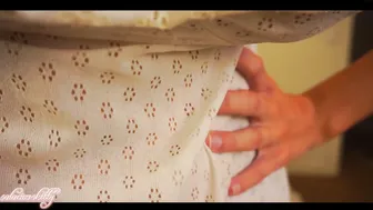 salaciouskitty a bitch eating a banana