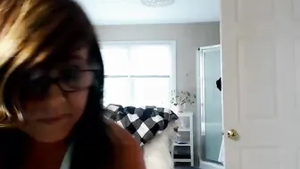 sweetumspie Experienced girl needs sperm
