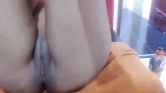 reinasex4 Ardent doll excites with elastic ass