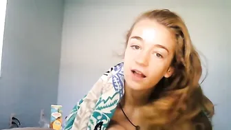 abigalelucy Lustful chick gets fucked by sex toy