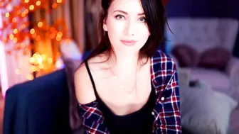 poisoned__honey exquisite slut shows juicy ass