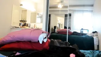 dakota_lynn tender kitty indulges in sex toys