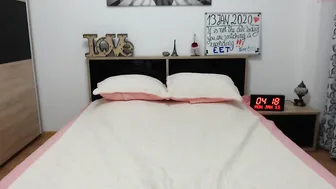 sexysweet_daniela hot hottie sucking dildo