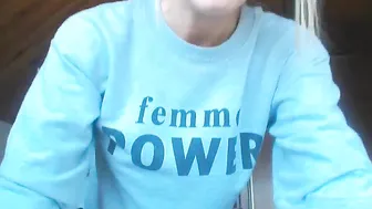 bellamirellaa lustful lady sucks dick