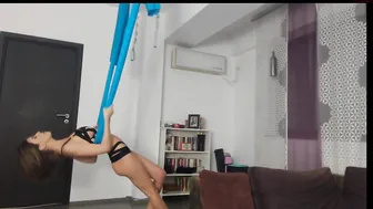 ingridnight cute striptease