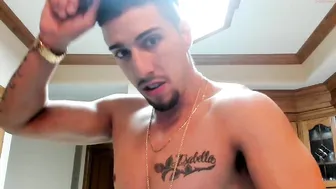 hotboydonn516 whore in police uniform