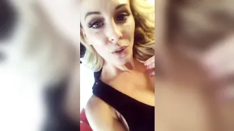 Cherie DeVille   Chic lesbo