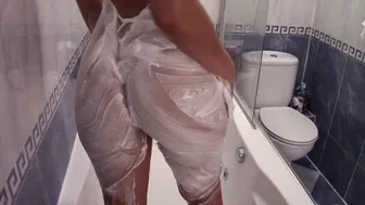 elladearest a bitch eating a banana