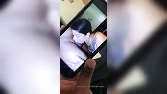 [OnlyFans.com] Phoenix Starr  cumming heavily