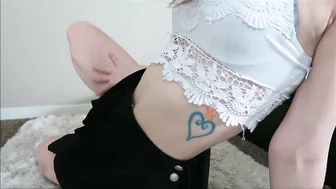 XMissMoxxiX  hot babe fucks cunt