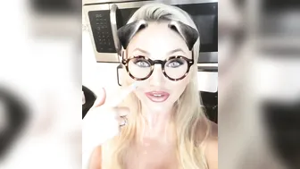 Summer Brielle videos [OnlyFans.com]   insatiable slut fucks two holes