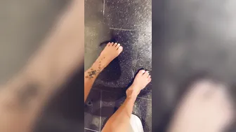 OnlyFans.com Phoenix Starr @pheonixxx   graceful stands cancer and gets fucked