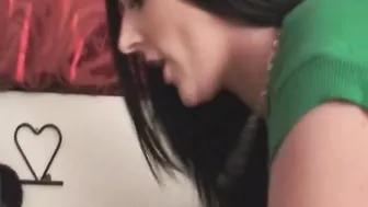 Sophie Dee  shows chest