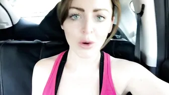 Sophie Dee  Chic Bix