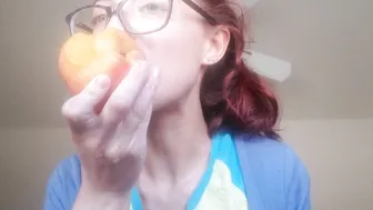 queensmoke played with tits