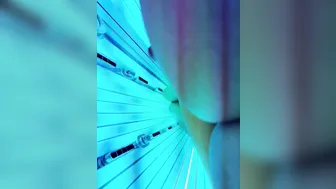 Anissa Kate  online show January 2020