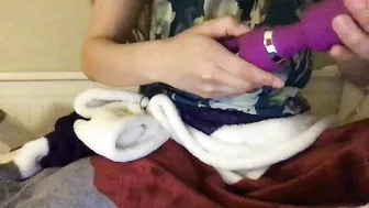 lonelyrita crazy  girl  jerks off the anus in old age