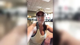 Kendra Lust videos [OnlyFans.com]  Chic bitch