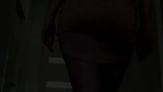 LittleKaylie  gorgeous lady caresses shaved vagina