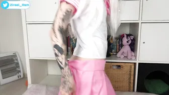 Zirael Rem  likes to hammer in all holes