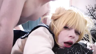 Bat Maisie  dark haired babe masturbates pussy with vibrator