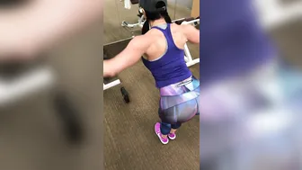 Kendra Lust videos [OnlyFans.com]  sexy chica in the kitchen