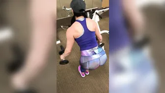 Kendra Lust videos [OnlyFans.com]  sexy chica in the kitchen