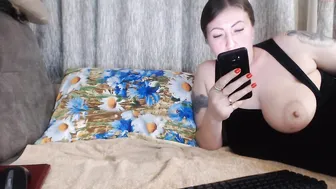 little_princess777 babe in stockings fucks ass
