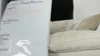 misslusciousxox dark haired babe digging with sex machine