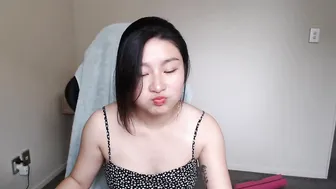 baby_mia_kisses Busty bitch