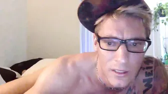 say10swhore busty woman mandrids cap