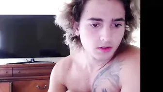 playboymateo mature skin fucks itself with a phallus