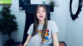 daniella_true cute babe rides a sex toy