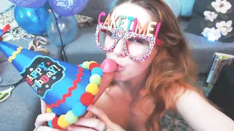 arabella_fae busty slut jerks off and cums