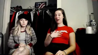 kali_kam busty passion licks nipples