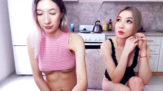 alishalove20 big boobed babe fucks her cap