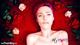 MyKinkyDope manyvids chick eagerly absorbs dildo