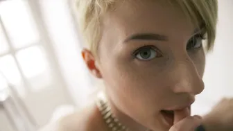 MyKinkyDope manyvids cute chick gently pulls pussy