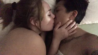 hadley viscara fucks herself in front of the webcam