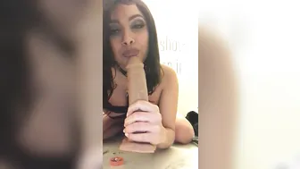 aaliyah hadid convulsing